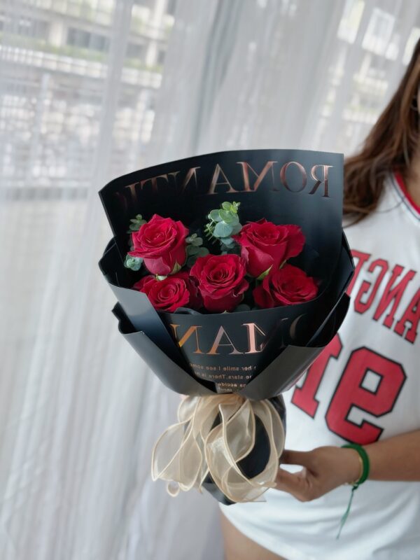 Romantic Elegance (Fresh Flower) - Image 3