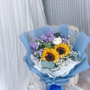 Scholarly Sunshine (Fresh Flower)