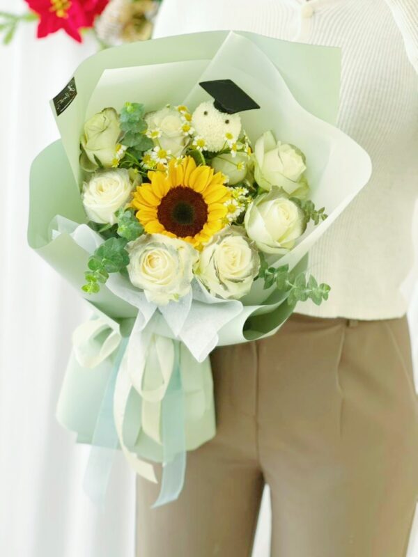 White Triumph (Fresh Flower)