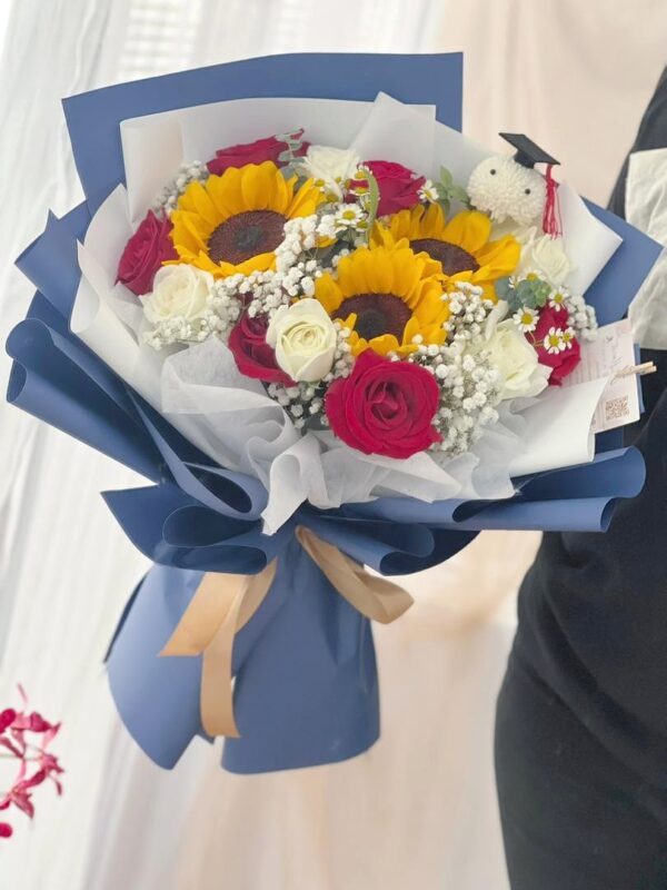 Regalis Flamma (Fresh Flower)