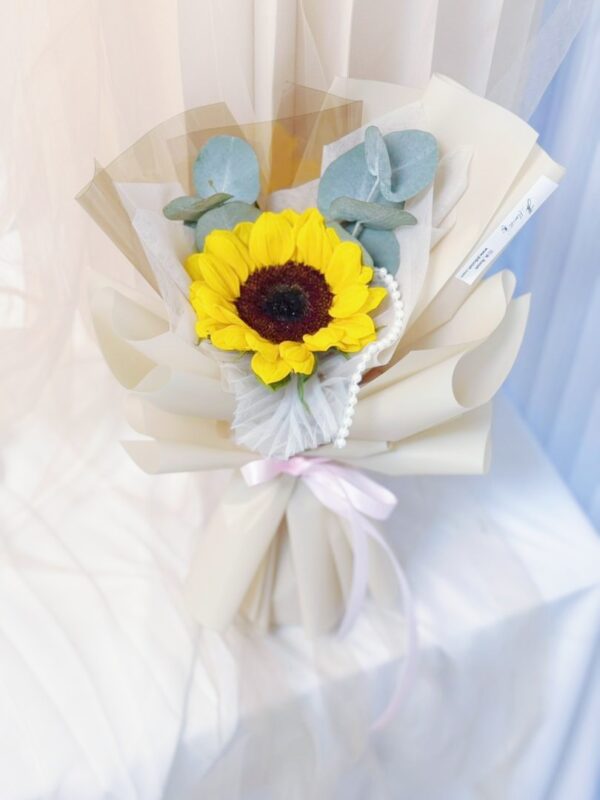 Sunny Charm (Fresh Flower)