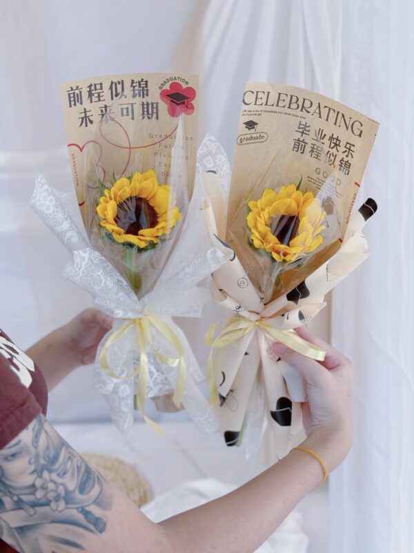 Solitaire Honor (Fresh Flower) - Image 2
