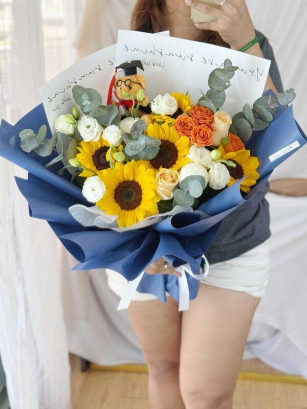 Corona Solaris (Fresh Flower)