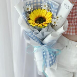 Sunny Daisy (Soap Flower)