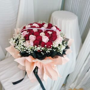 Everlasting Embrace (Fresh Flower)