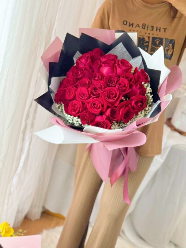 Blush & Scarlet (Fresh Flower) - Image 3