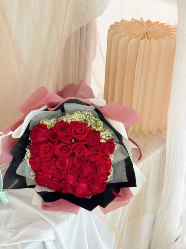 Blush & Scarlet (Fresh Flower) - Image 4