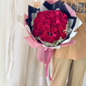 Blush & Scarlet (Fresh Flower)