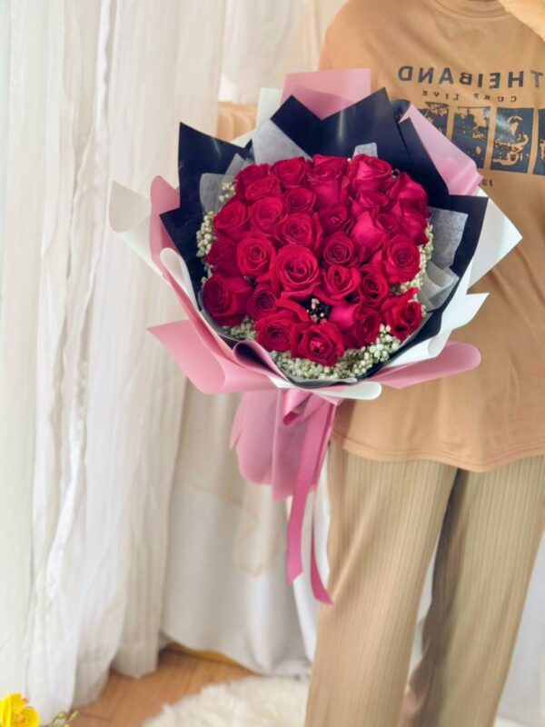 Blush & Scarlet (Fresh Flower)