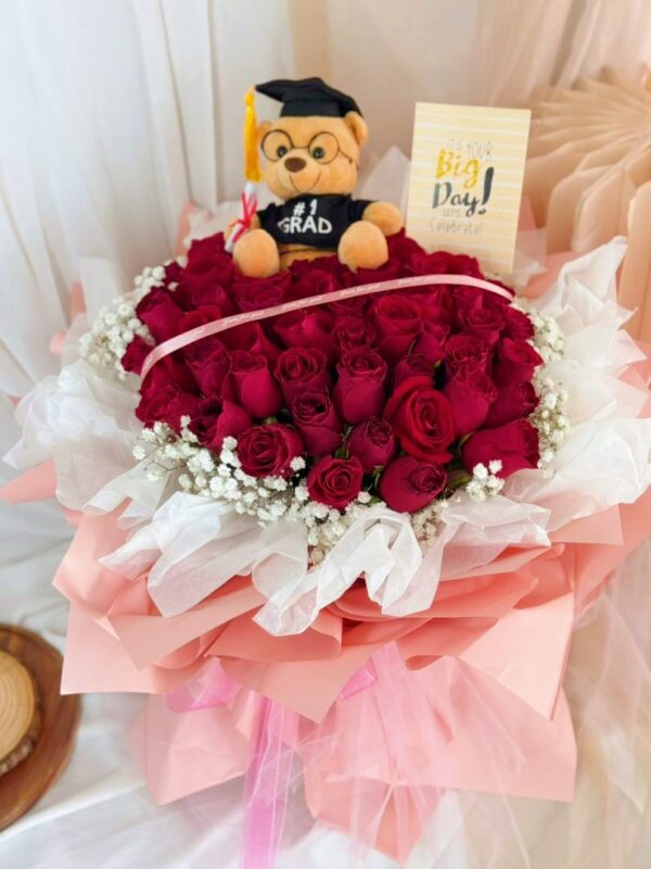 Graduation Glory (Fresh Flower) - Image 2