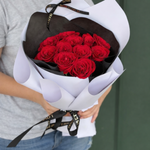 Only Love Roses (Fresh Flower)