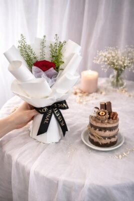Single Rose & Mini Cake (Fresh Flower)